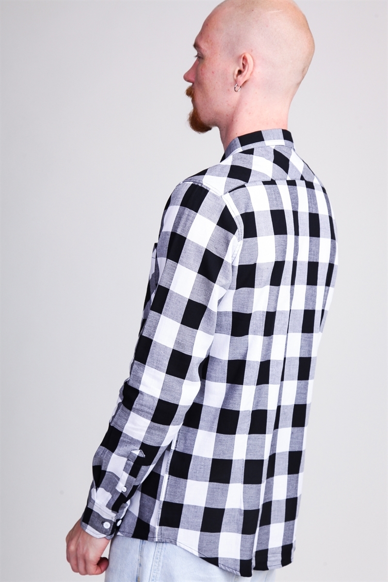 Рубашка URBAN CLASSICS Checked Flanell Shirt Black/White - фото 21156