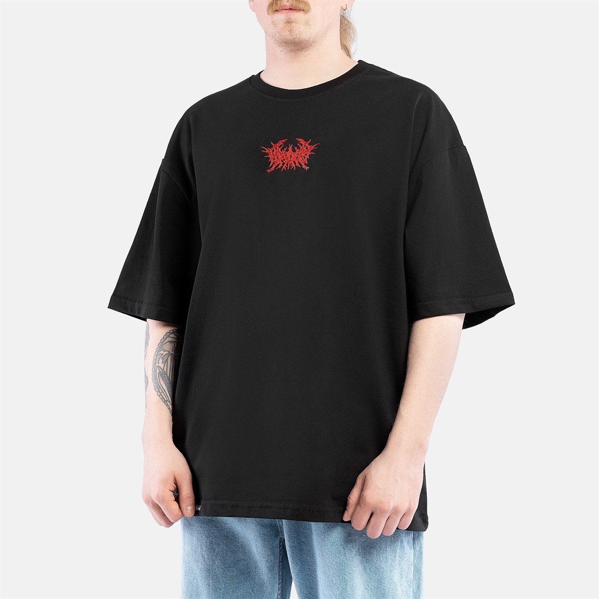 Футболка Горе BLK MTL LOGO RLXD SPLTB TEE black/red.emb - фото 37009