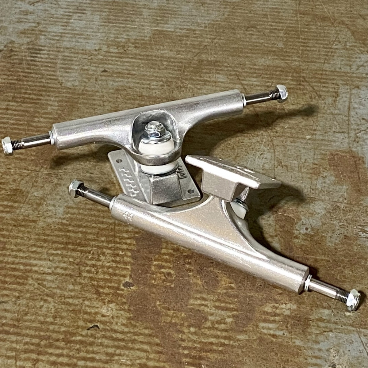 Подвески для скейтборда Ace Trucks CLASSIC POLISHED - фото 37834