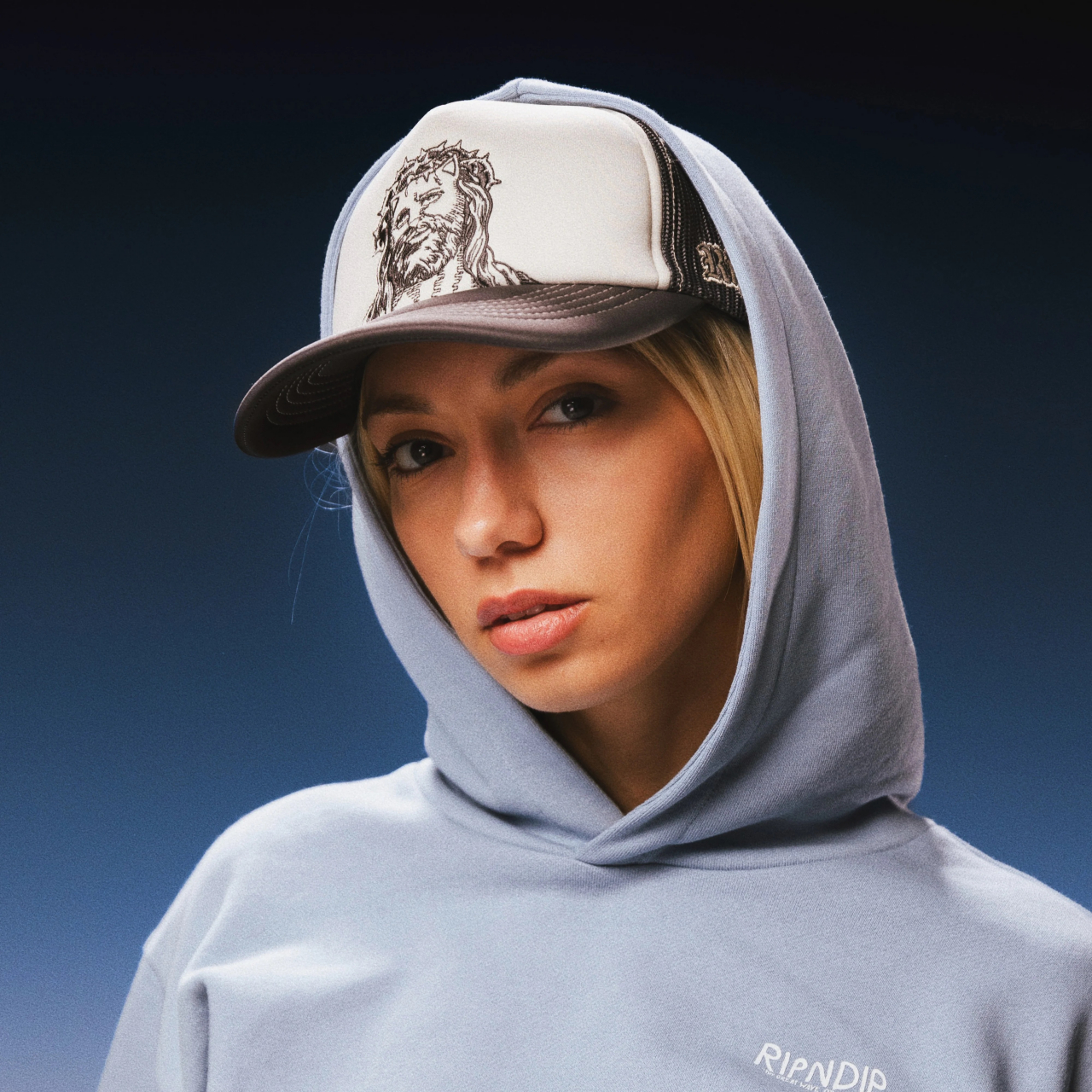 Бейсболка RIPNDIP LORD SAVIOR TRUCKER HAT (DARK CHARCOAL ) - фото 48787