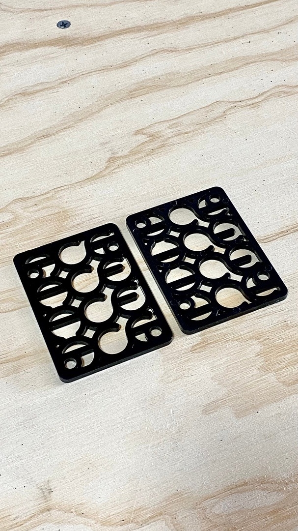 Подкладки Ace Trucks Shims 1/8" - фото 50723