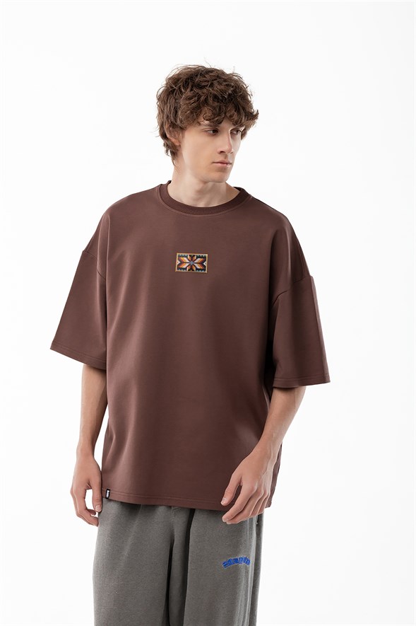 Футболка Бордшоп#1 Ковер коричневая